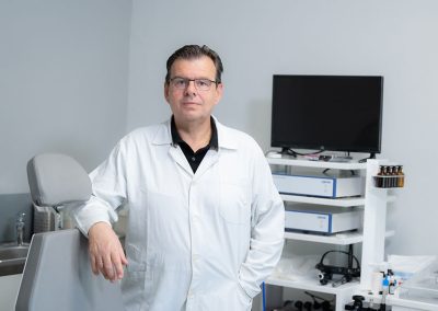 Χειρουργός Ωτορινολαρυγγολόγος ενηλίκων & παίδων Dr Καρασμάνης Ηλίας MD PhD