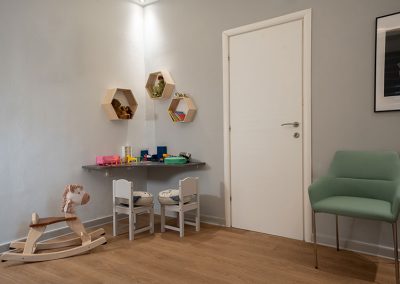 Χειρουργός Ωτορινολαρυγγολόγος ενηλίκων & παίδων Dr Καρασμάνης Ηλίας MD PhD